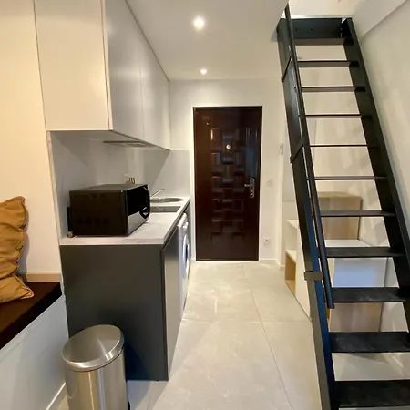 14m Renovated With Mezzanine In 昂蒂布